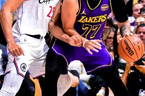 东契奇重要时刻反败为胜，RNG带队取胜！的简单介绍